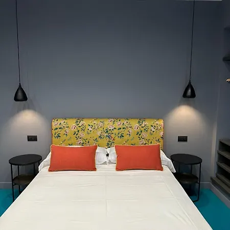 Deluxe Guest house 4*